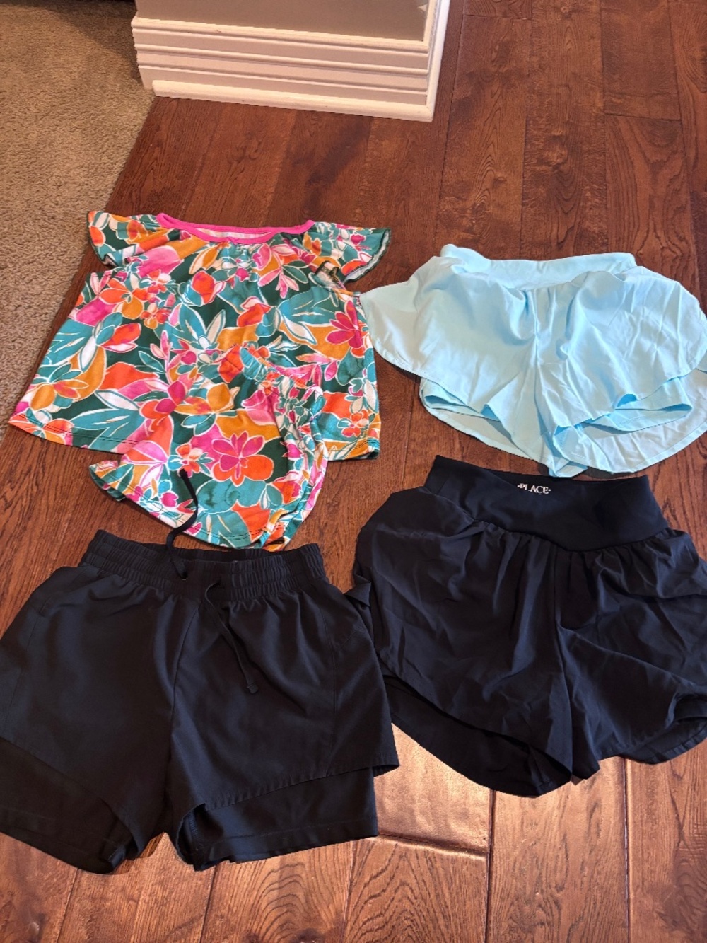 Girls size 10 mixed lot - pajamas, shorts - Carter’s, H&M, Children’s Place